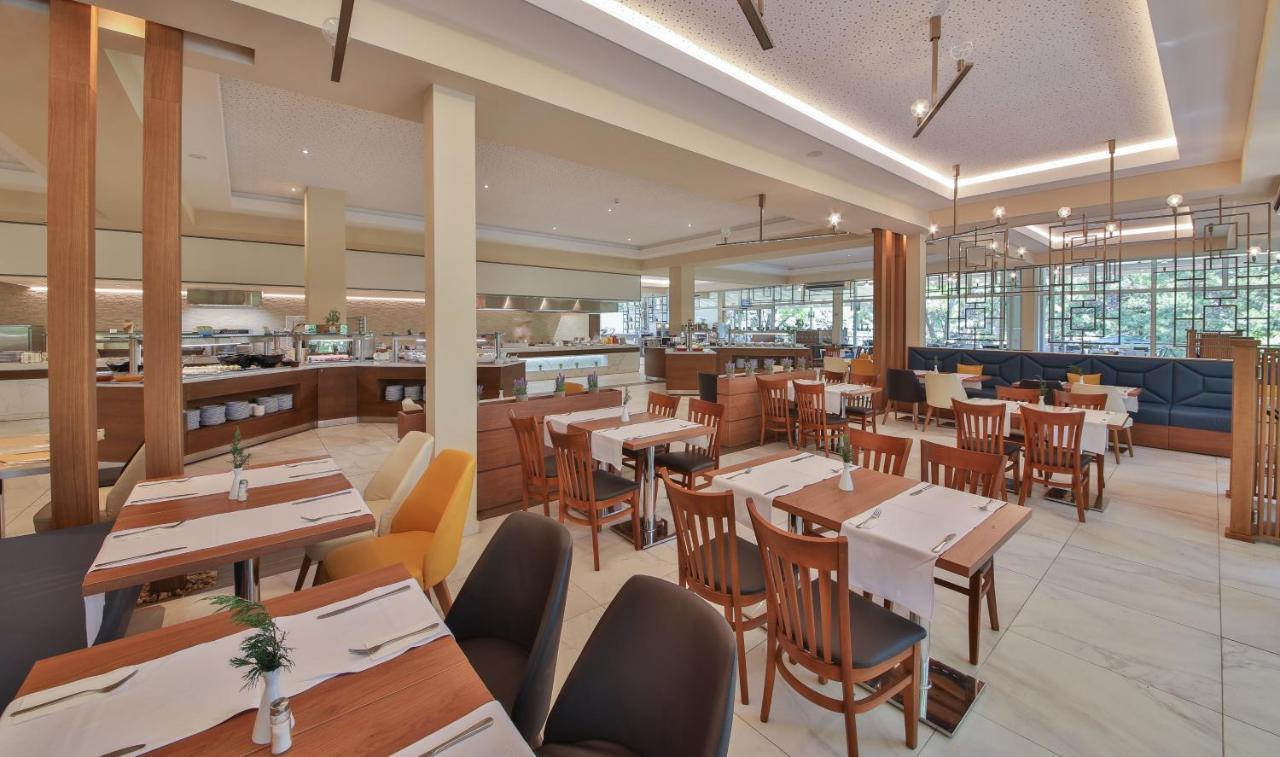 Vita Park Hotel & Aqua Park Albena Exterior photo