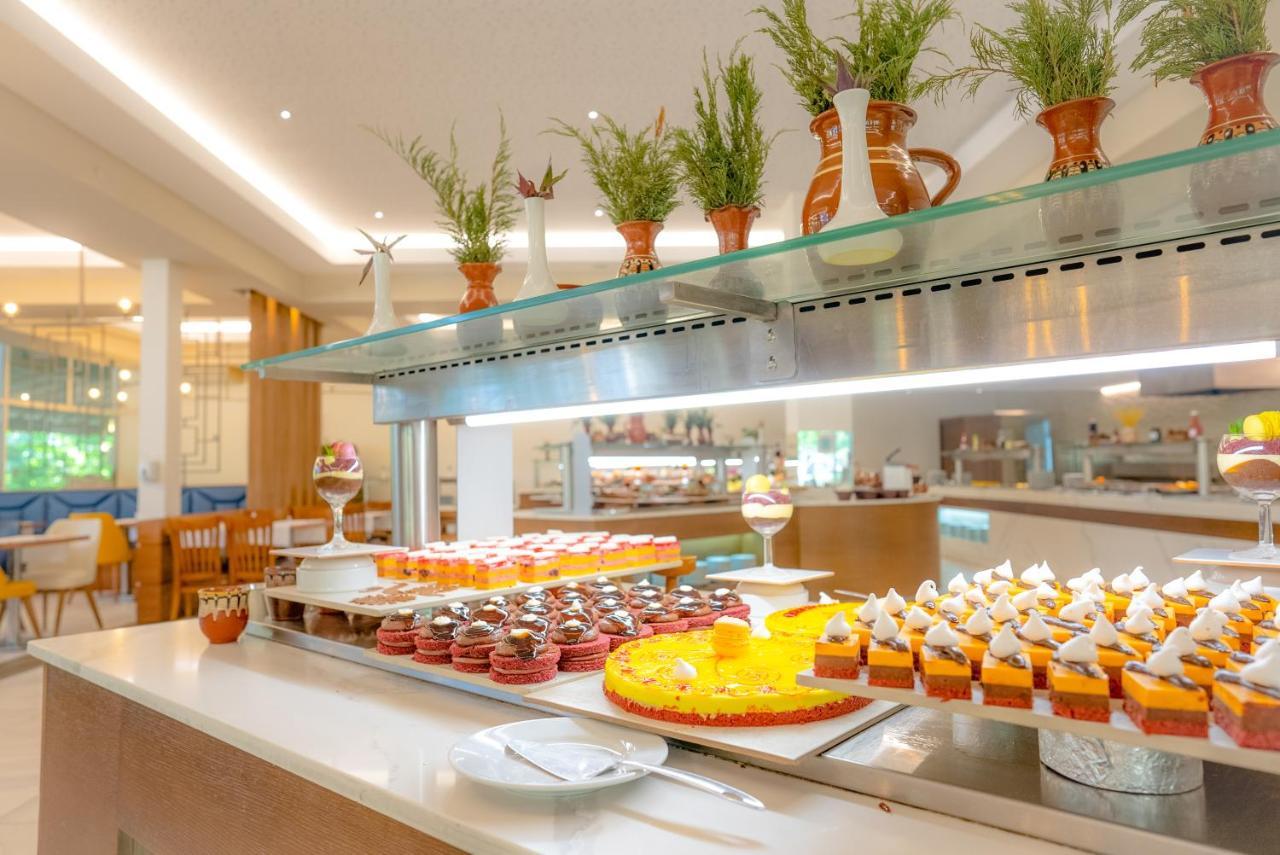 Vita Park Hotel & Aqua Park Albena Exterior photo