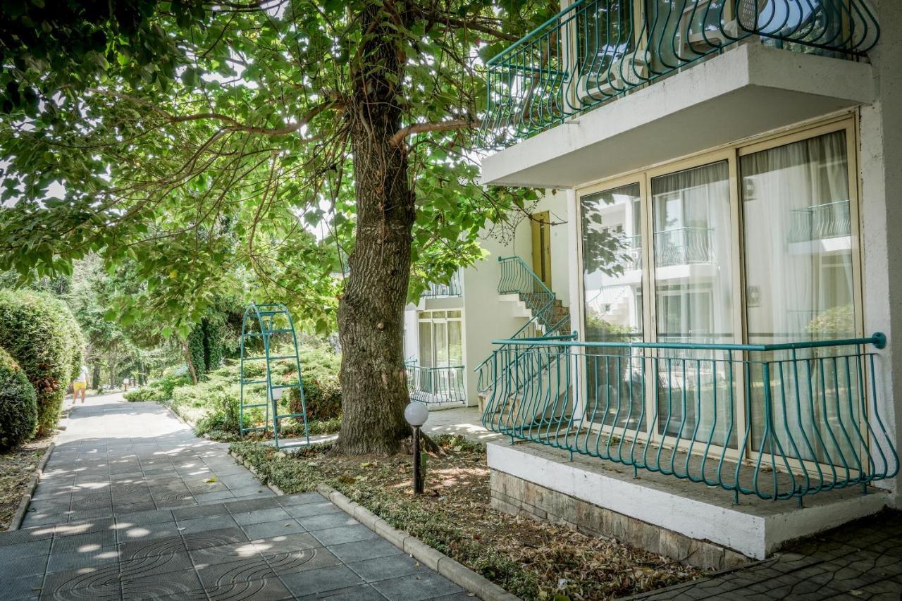 Vita Park Hotel & Aqua Park Albena Exterior photo