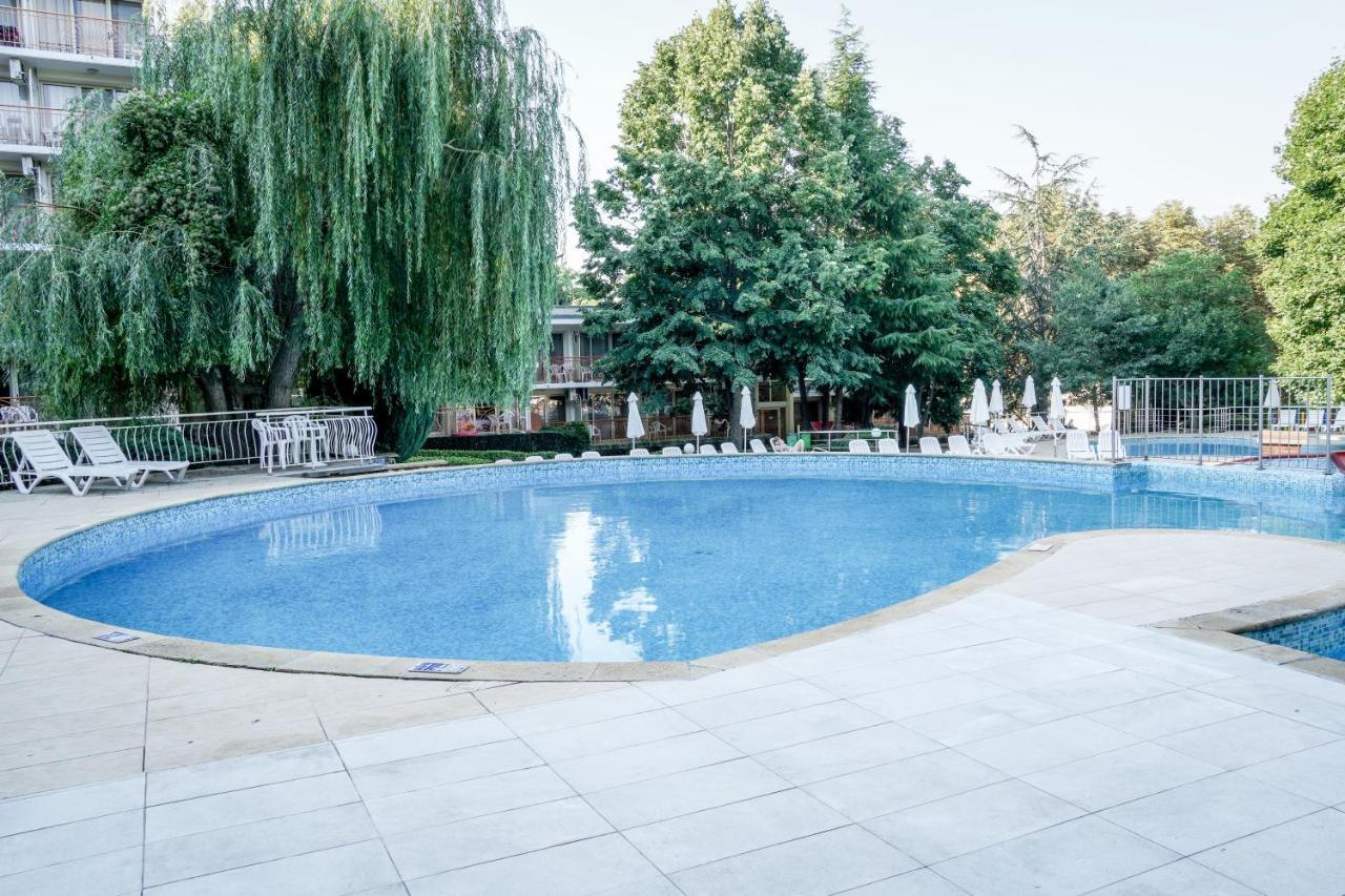 Vita Park Hotel & Aqua Park Albena Exterior photo