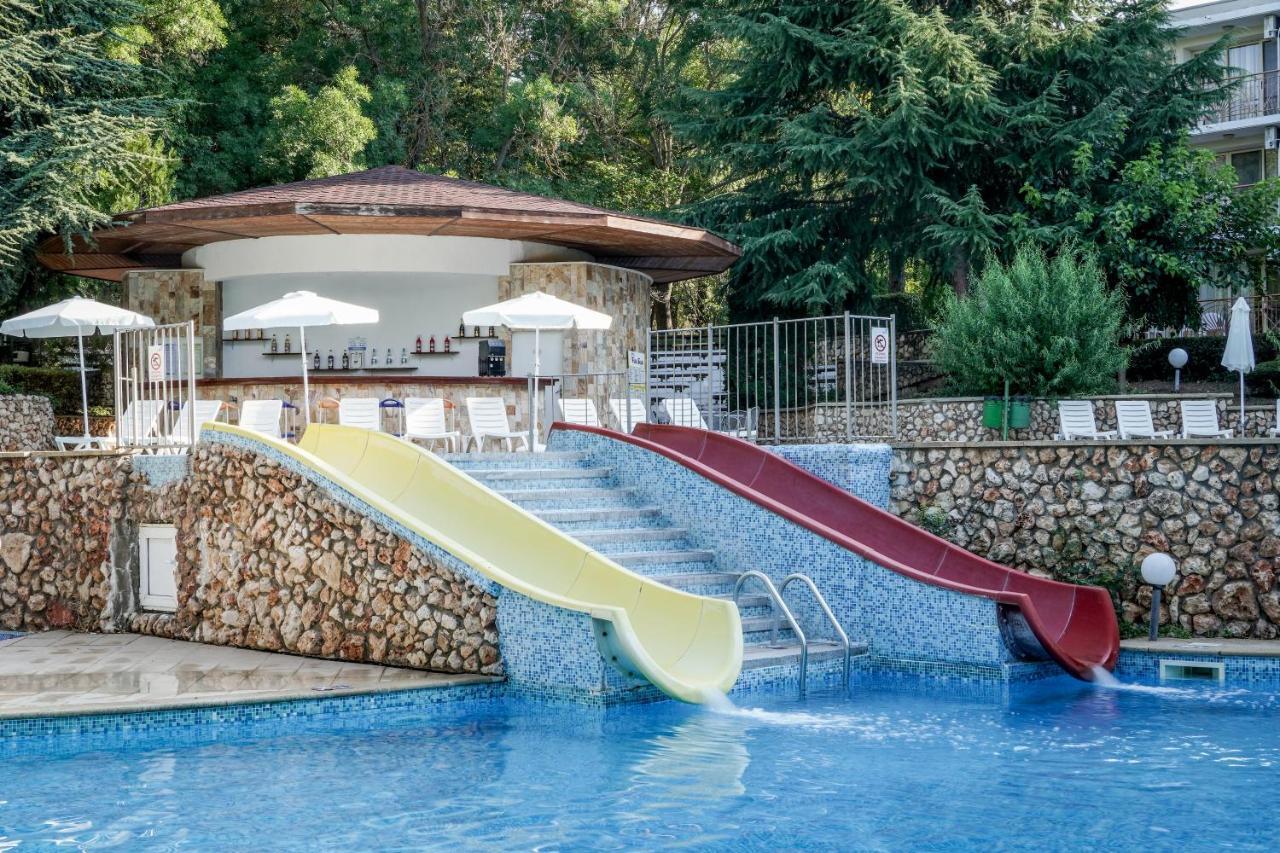 Vita Park Hotel & Aqua Park Albena Exterior photo