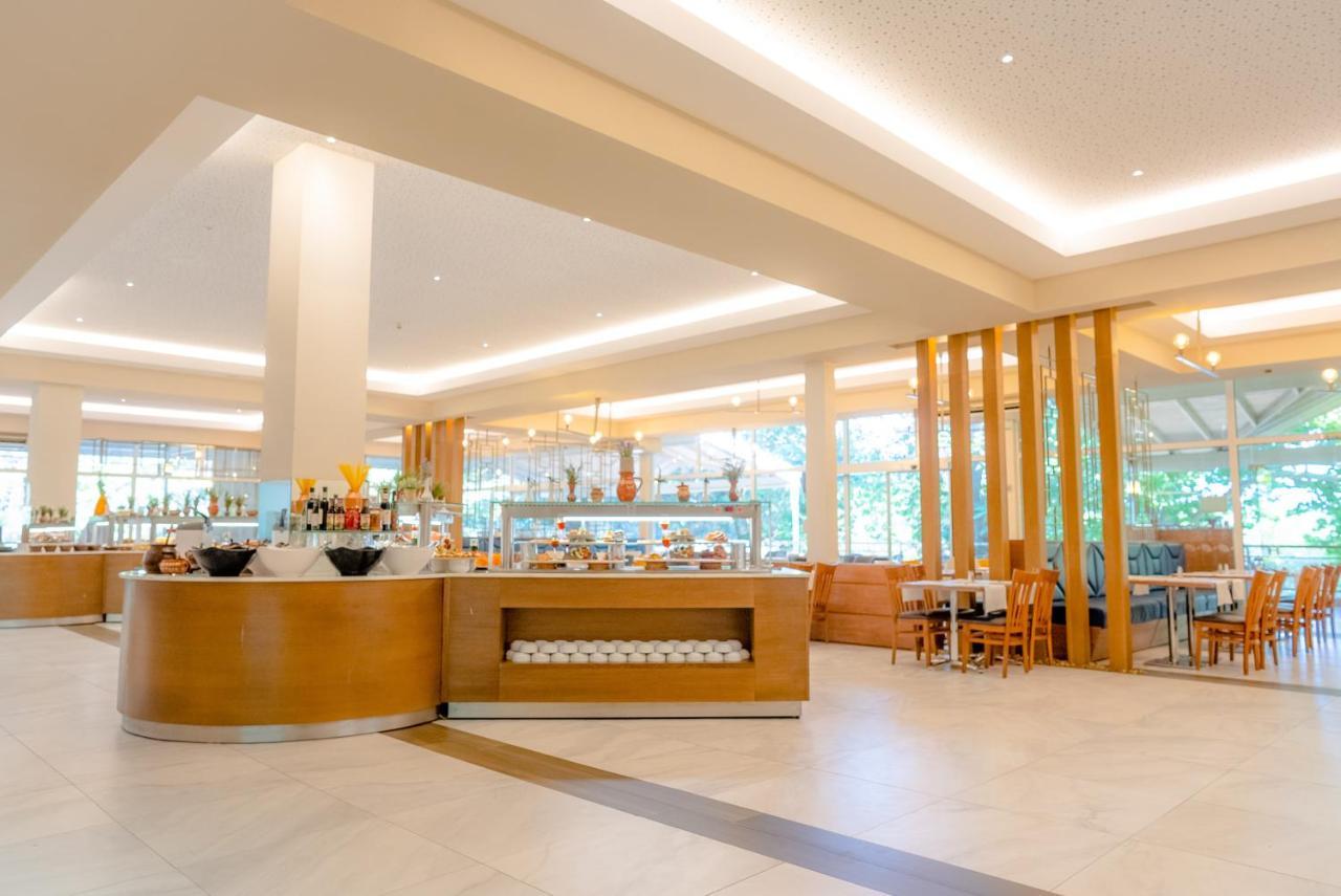 Vita Park Hotel & Aqua Park Albena Exterior photo