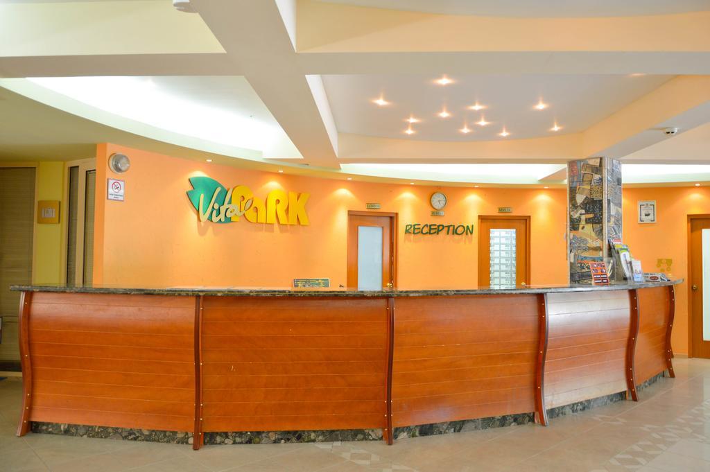 Vita Park Hotel & Aqua Park Albena Exterior photo